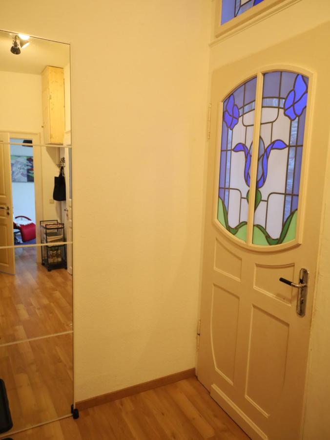 Ferienwohnungen In Der Kunstgalerie Charlie Und Jenny Chemnitz Quarto foto